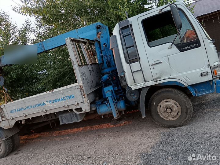 Аренда и услуги манипулятора, стрела 3 т, 10 м, борт 5 т, 6 м