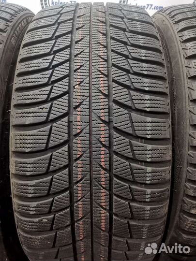 Bridgestone Blizzak LM-001 225/40 R18