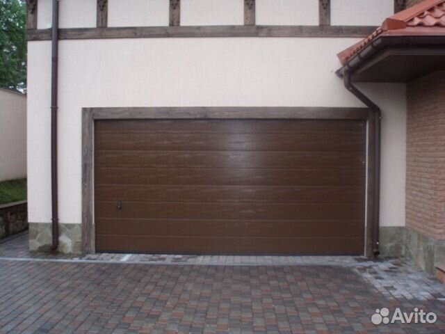 Секционные ворота