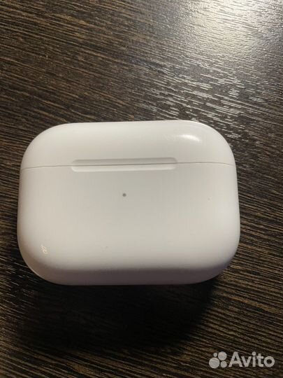 Airpods pro первого поколения