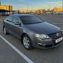 Volkswagen Passat 2.0 AT, 2006, 245 300 км, с пробегом, цена 600 000 руб.