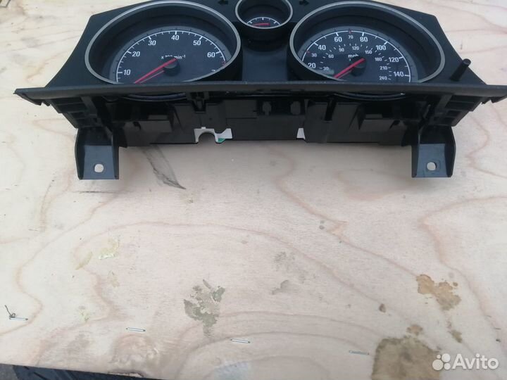 Панель приборов Opel Zafira B Astra H