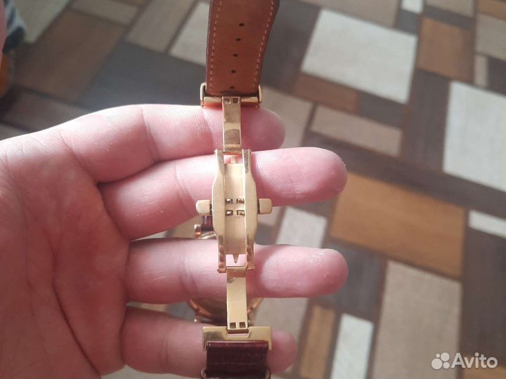 Золотые часы