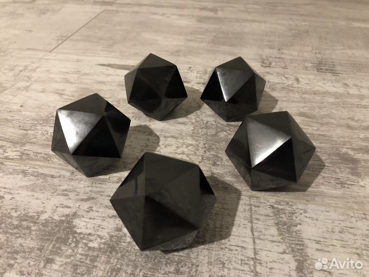 Шунгит, икосаэдр