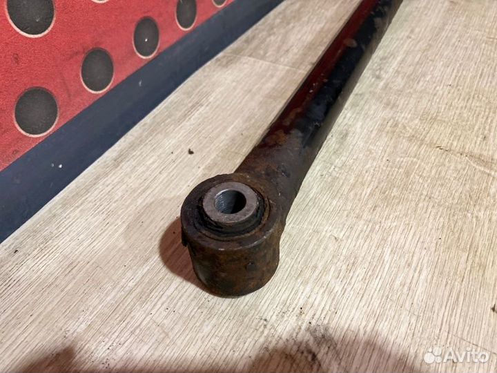 Тяга реактивная Toyota Land Cruiser 200 2015