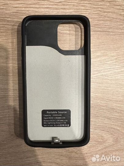Чехол-зарядка на iPhone 11 pro