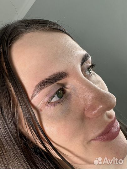 Мастер бровист