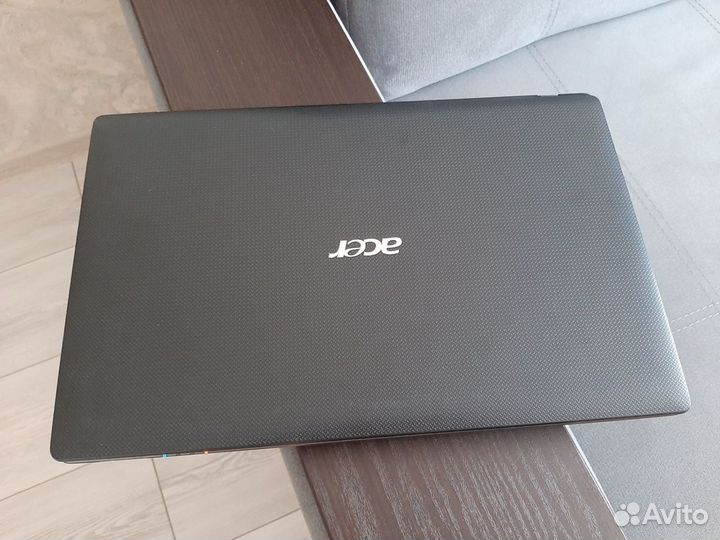 Acer core i7; 10gb; SSD; GeForce 630