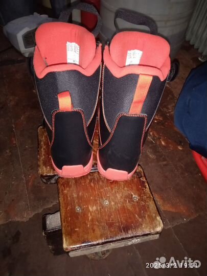 Сноубордические ботинки 36 размер