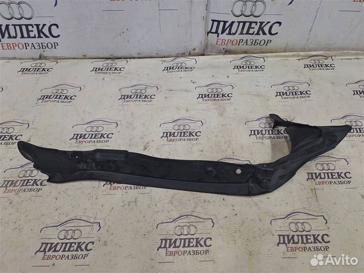 Пыльник правого крыла Audi Q7 2005