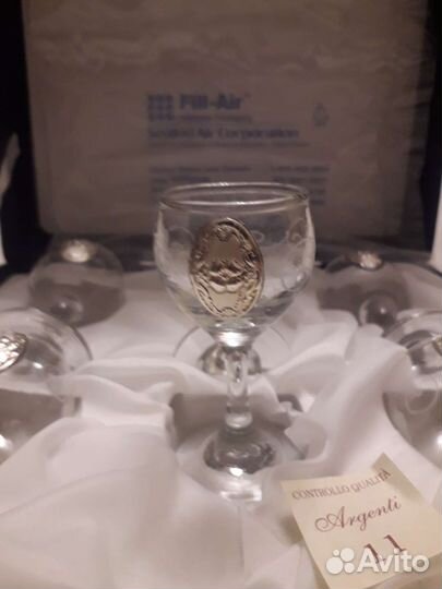 Рюмочки маленькие на ножке