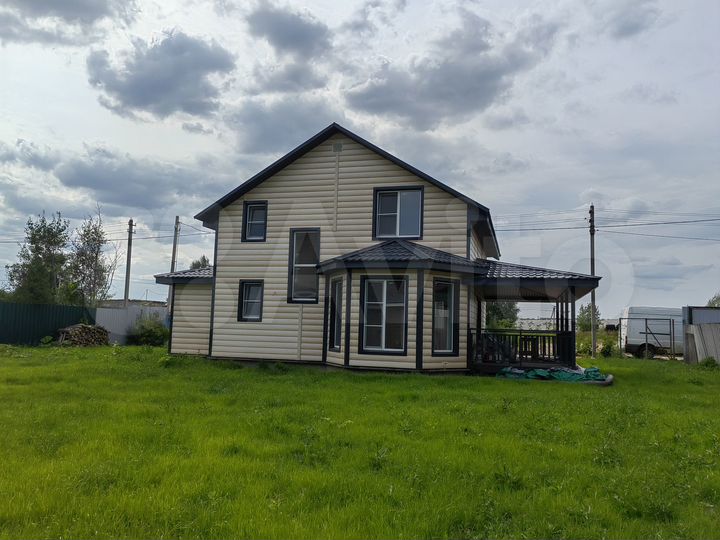 Дом 175 м² на участке 6 сот.