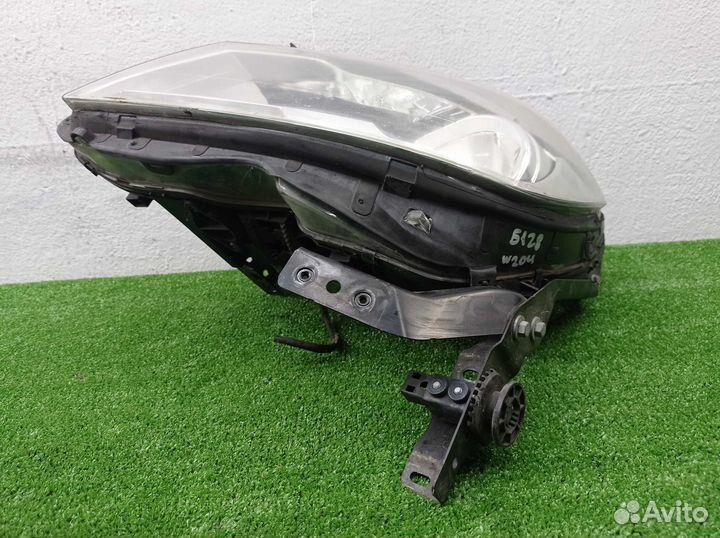 Б/У Фара левая USA, галоген. Цена указана за фару