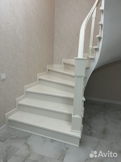 Деревянные ступени для лестницы