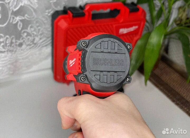 Шуруповерт (Абсолютно новый)