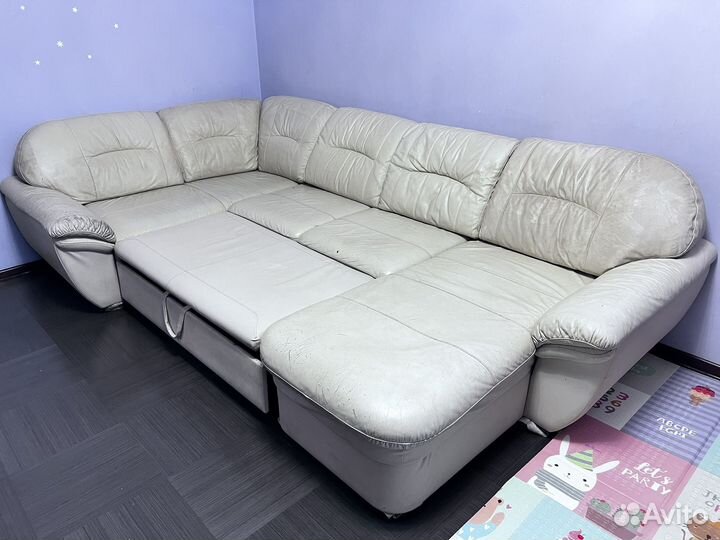 Диван кожаный