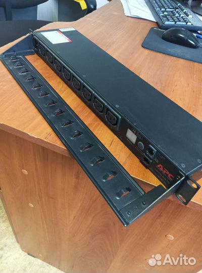 Распределитель питания APC Rack AP7920
