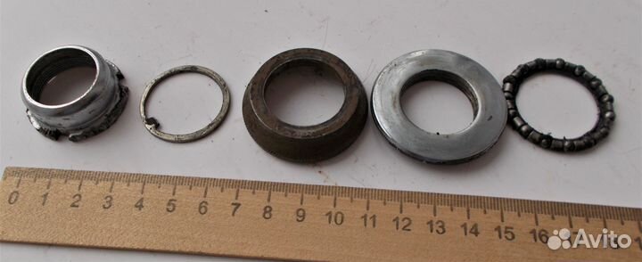 Велосипедное седло и др детали времен СССР