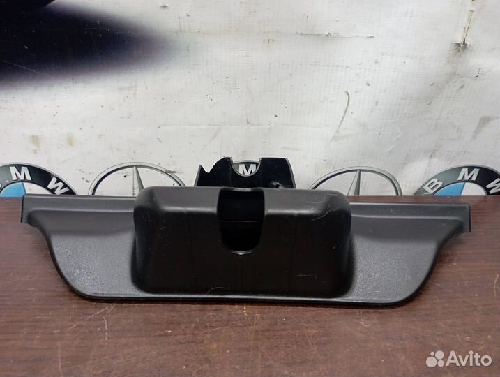 Накладка замка крышки багажника Bmw X5 E70 M57TUE2