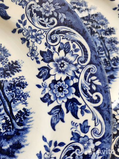 Тарелки столовые. англия