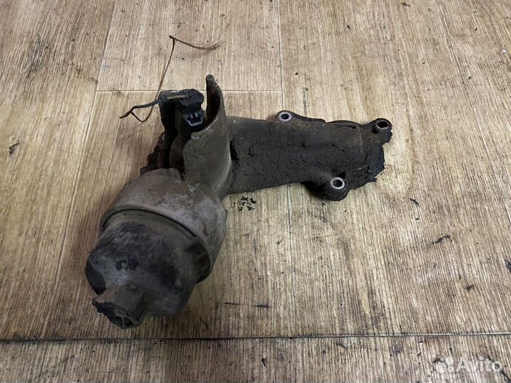 Кронштейн масляного фильтра Партнёр В9