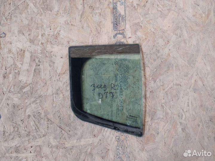 Стекло неподвижное форточка Renault Megane 3 08-15