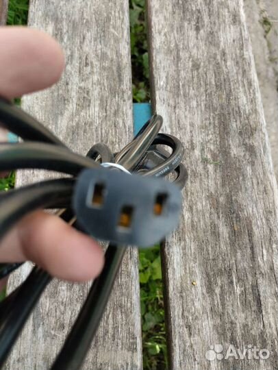 Кабель питания для компьютера или принтера черный