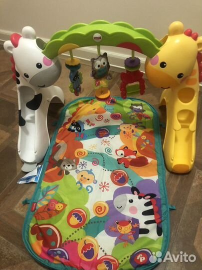 Игровой центр для грудничка Fisher- price