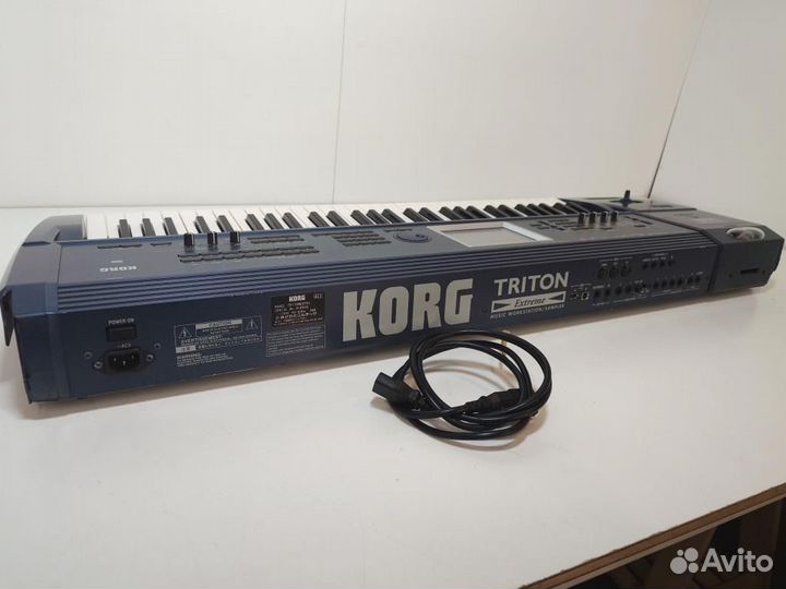 Korg triton extreme 61 клавиша