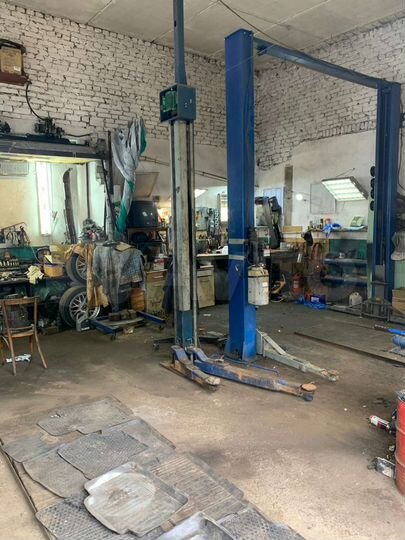 Гараж, > 30 м²