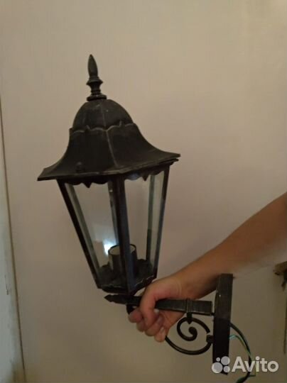 Раритетный настенный фонарь уличный