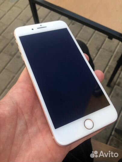 Телефон iPhone 8 plus