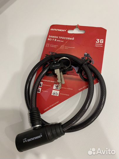 Крючки для одежды,дверные замки