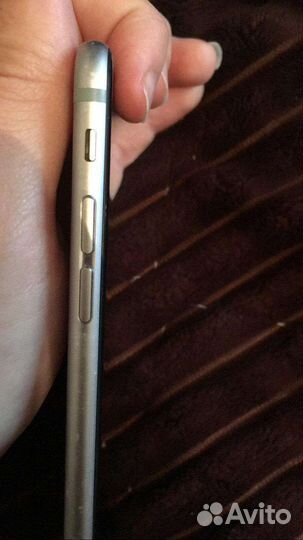 Телефон iPhone 6s