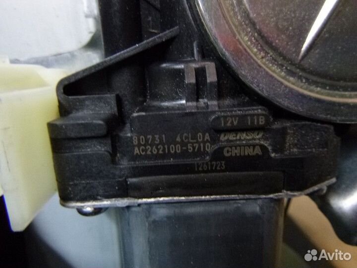 Стеклоподъемник электрический передний правый niss