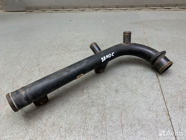 Патрубок системы охлаждения Chevrolet Lanos седан