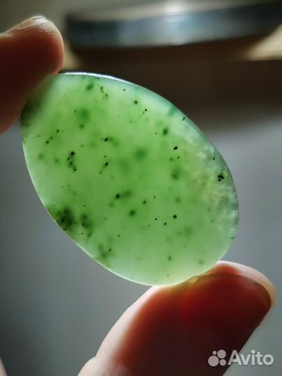 Нефрит, кабошон