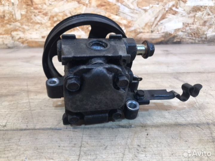 Насос гидроусилителя Mazda Mazda6 универсал 2.0
