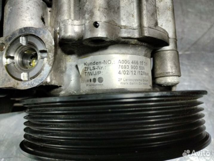 Насос гидроусилителя руля Mercedes C-Class W204