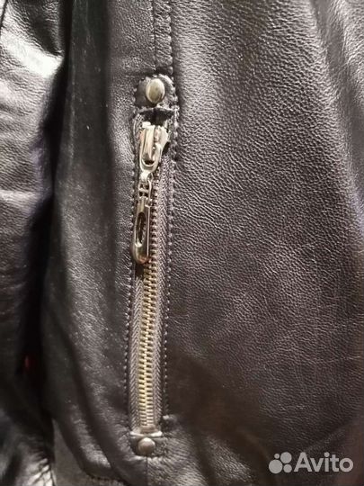 Кожаный бомбер