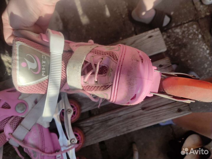 Роликовые коньки