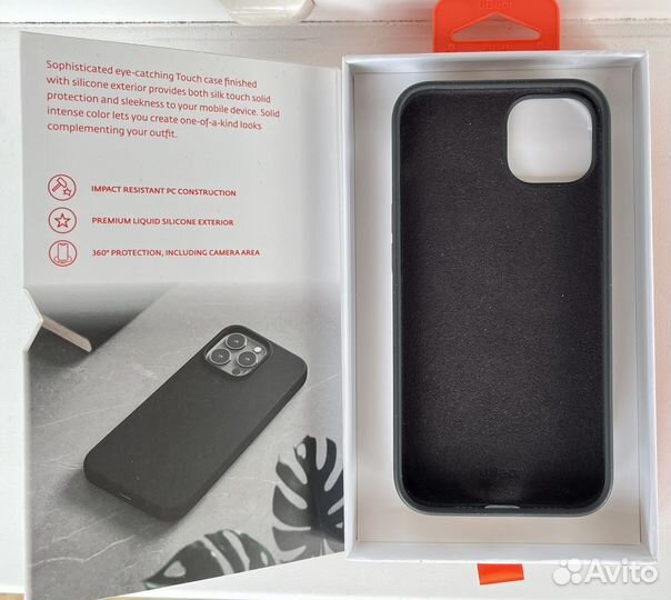 Чехол для iPhone 13