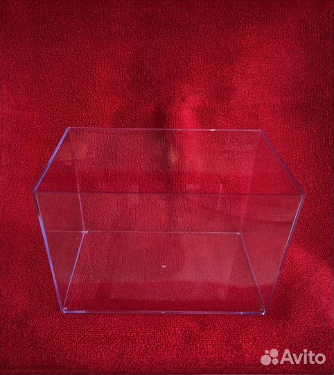 Пластиковый контейнер Новый