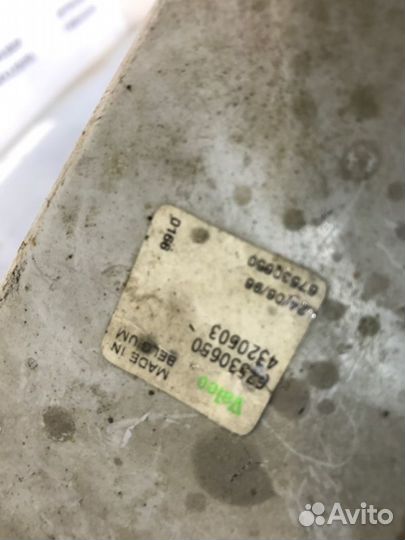 Фара противотуманная передняя левая Saab 9000 YS3C