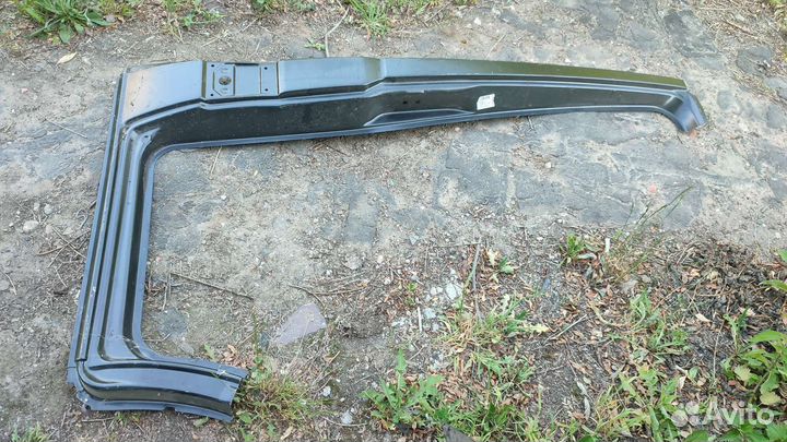 Стойка порог правый VW crafter