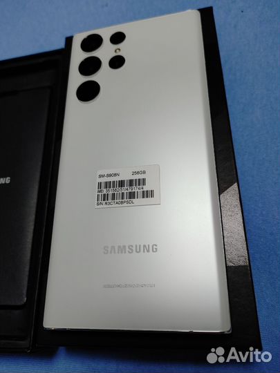 Samsung Galaxy S22 Ultra, 12/256 ГБ