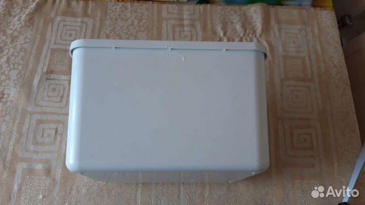 Нижний ящик для холодильника indesit