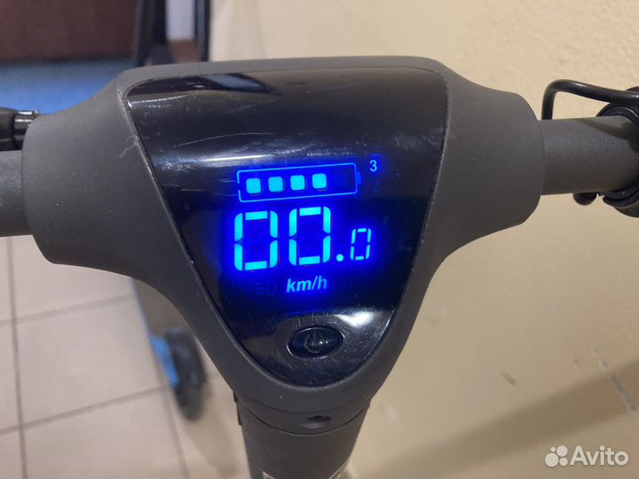 Электросамокатacer ES Series 3 2022 года