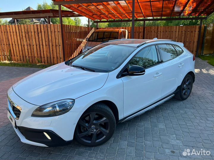 Volvo V40 Cross Country 2.0 AT, 2013, 125 000 км