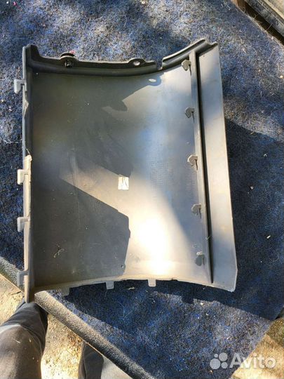 Бампер задний левый VW Transporter T5